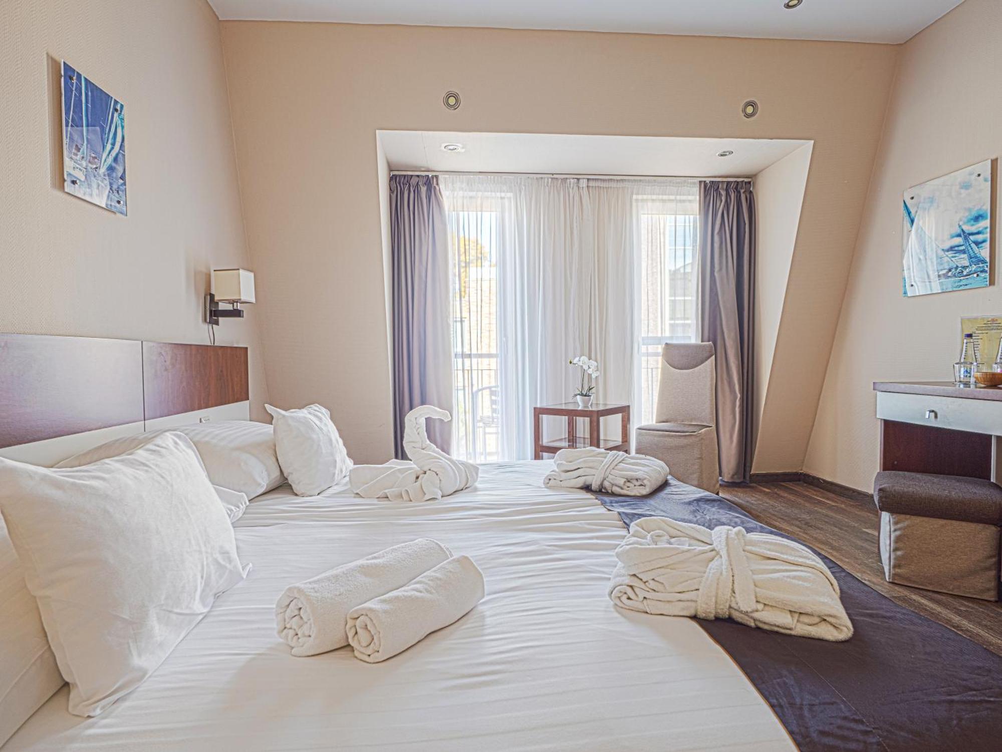 Holiday Beach Budapest Wellness Hotel With Sauna Park Exterior photo